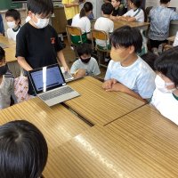 5年生へ総合学習の発表会を行いました！