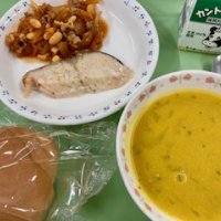 給食委員会献立＆読書週間献立