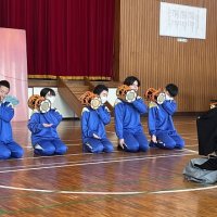 ８年生　芸術鑑賞会「能楽」